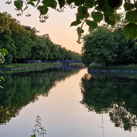 Quiet Family - 10 Min To Center & Oktoberfest - Free Parking - Near Nymphenburg Palace & Botanical Garden Апартаменты Мюнхен